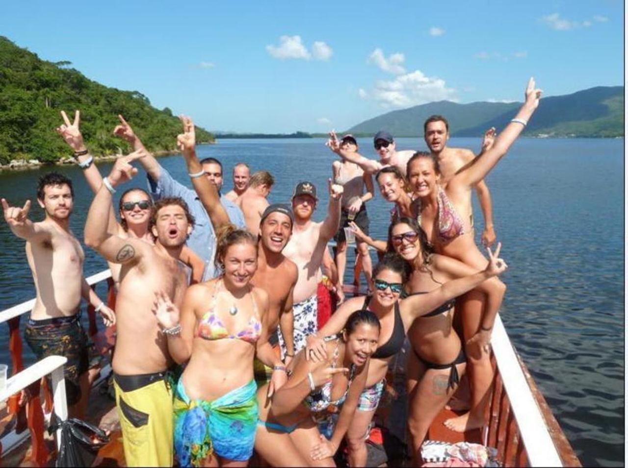 Albergue Barra Beach Club